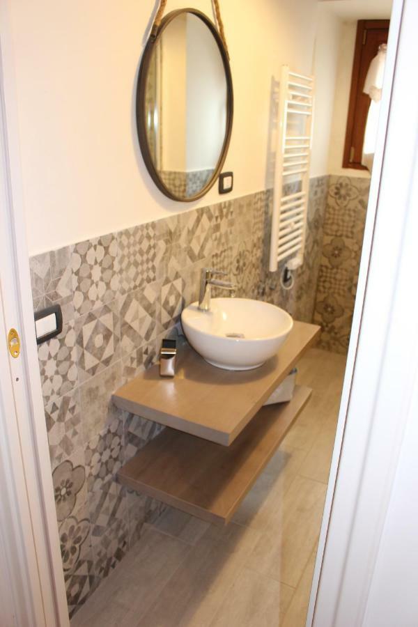 Romantic Suite Gubbio Zewnętrze zdjęcie